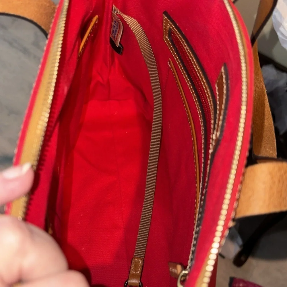 Dooney Bourke  Dome top Satchel  crossbody bag  Leather  flag red/ brown  NWOT